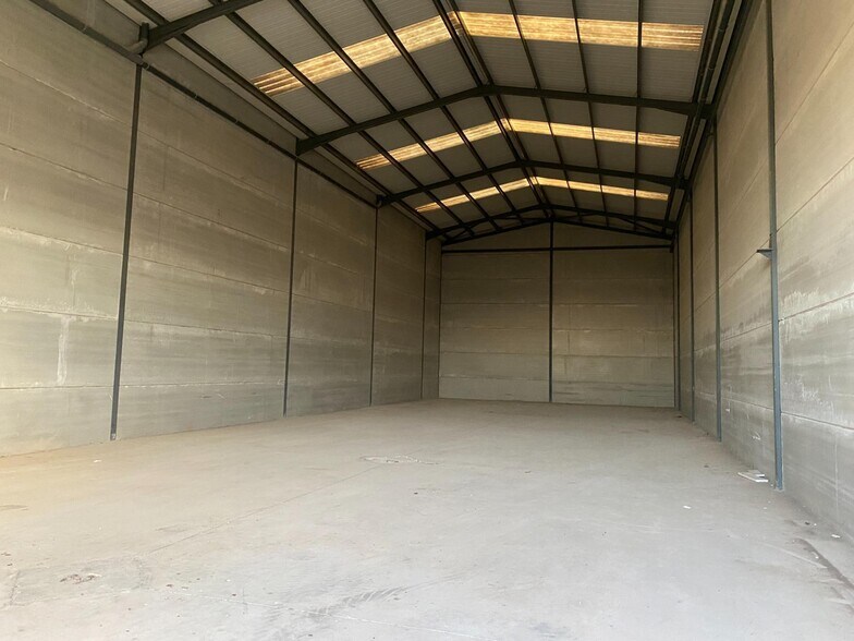 Industrial in NÀQUERA for lease - Interior Photo - Image 2 of 8