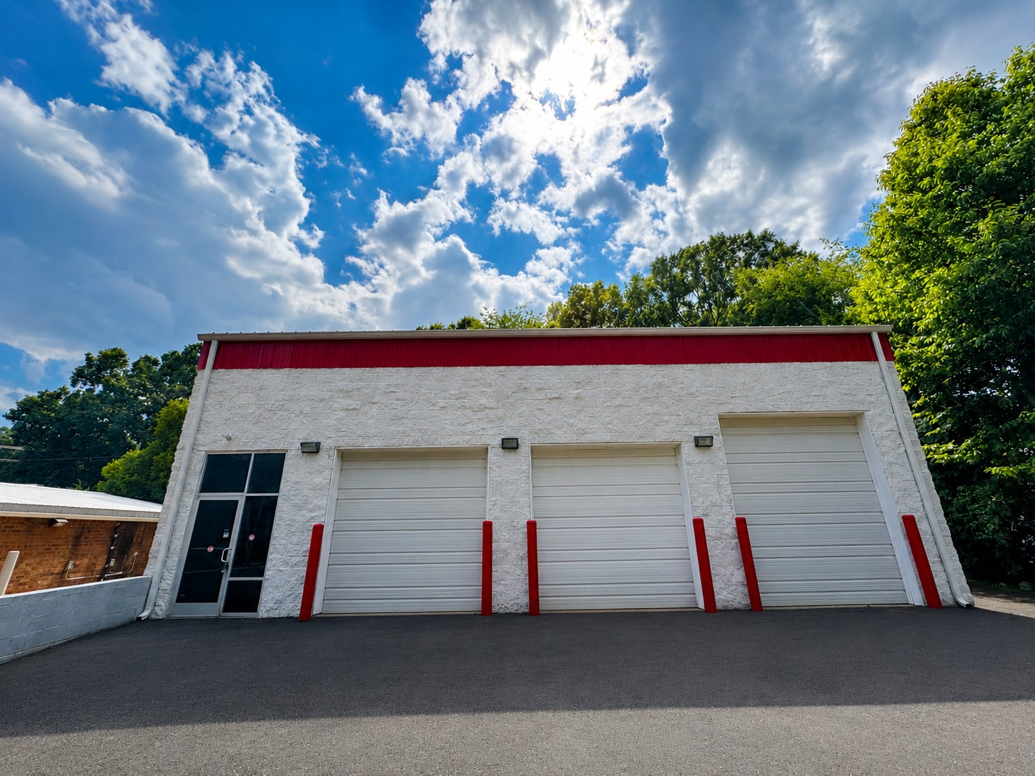 8214 Moores Chapel Rd, Charlotte, NC for lease Building Photo- Image 1 of 4