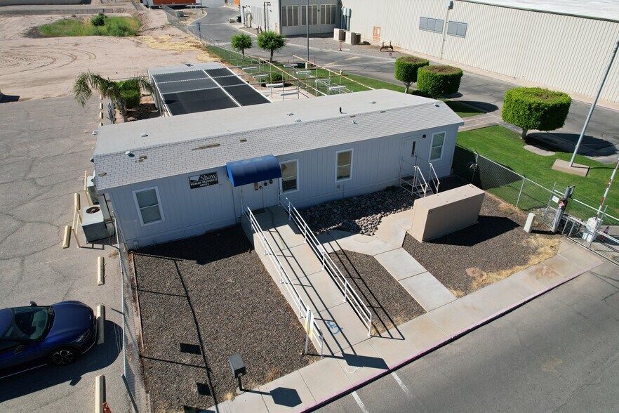 2500 W 1st St, Yuma, AZ à louer - Photo du bâtiment - Image 3 de 9