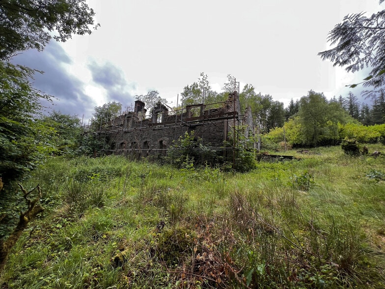 Invertrossachs Country Hous Rd, Callander for sale - Primary Photo - Image 1 of 5
