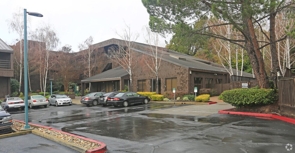 3470 Mt Diablo Blvd, Lafayette, CA à louer - Photo du bâtiment - Image 1 de 2