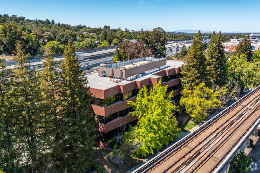 1777 Oakland Blvd, Walnut Creek, CA for lease - Aerial - Image 3 of 5