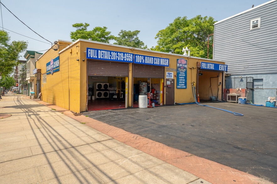 709 Central Ave, Union City, NJ for sale - Building Photo - Image 3 of 13