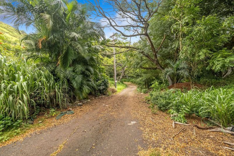 98-673 Kilinoe St, Aiea, HI à vendre - Photo principale - Image 2 de 8