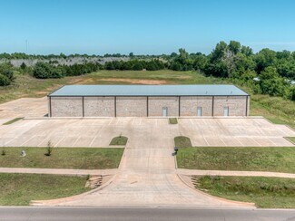 Plus de détails pour 3303 NE 23rd St, Oklahoma City, OK - Sports et divertissement à vendre