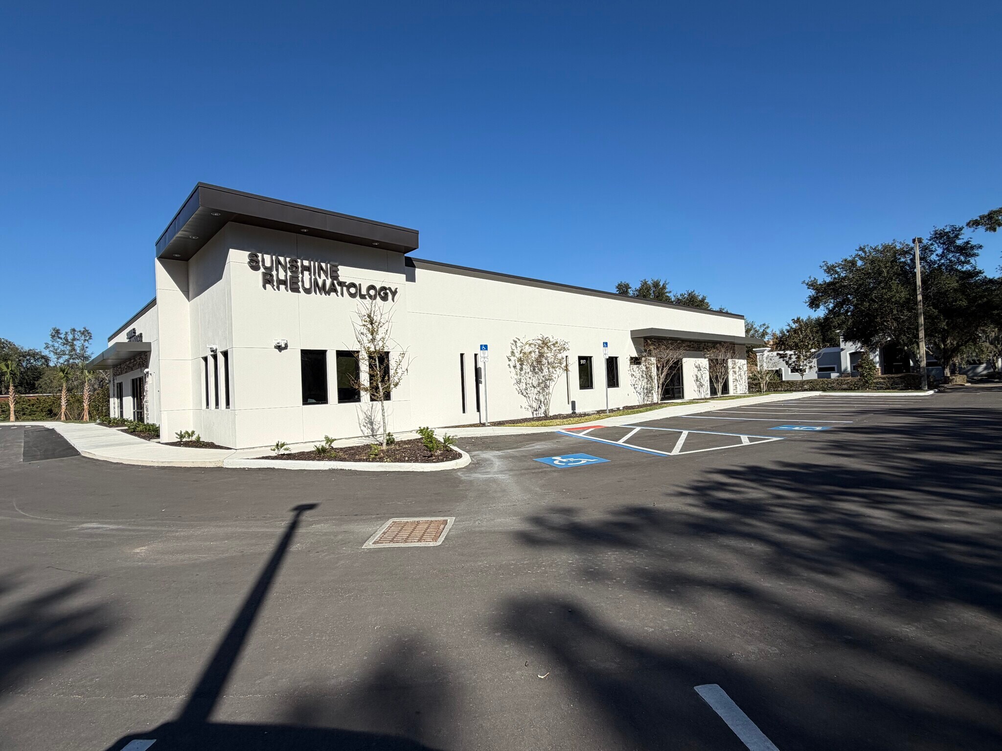 517 Eichenfeld Dr, Brandon, FL for lease Primary Photo- Image 1 of 11