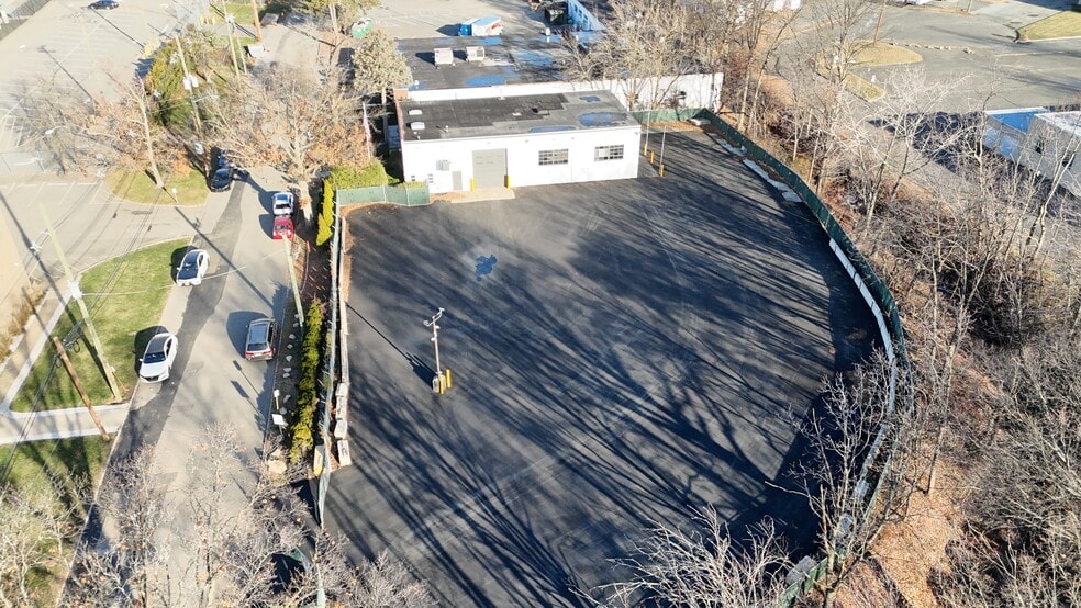 200 Swenson Dr, Kenilworth, NJ à louer - Photo du bâtiment - Image 2 de 3