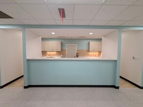 105 SW Cary Pky, Cary, NC à louer Photo intérieure- Image 1 de 8