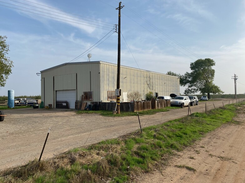 25012 Avenue 24, Chowchilla, CA for sale - Building Photo - Image 2 of 5