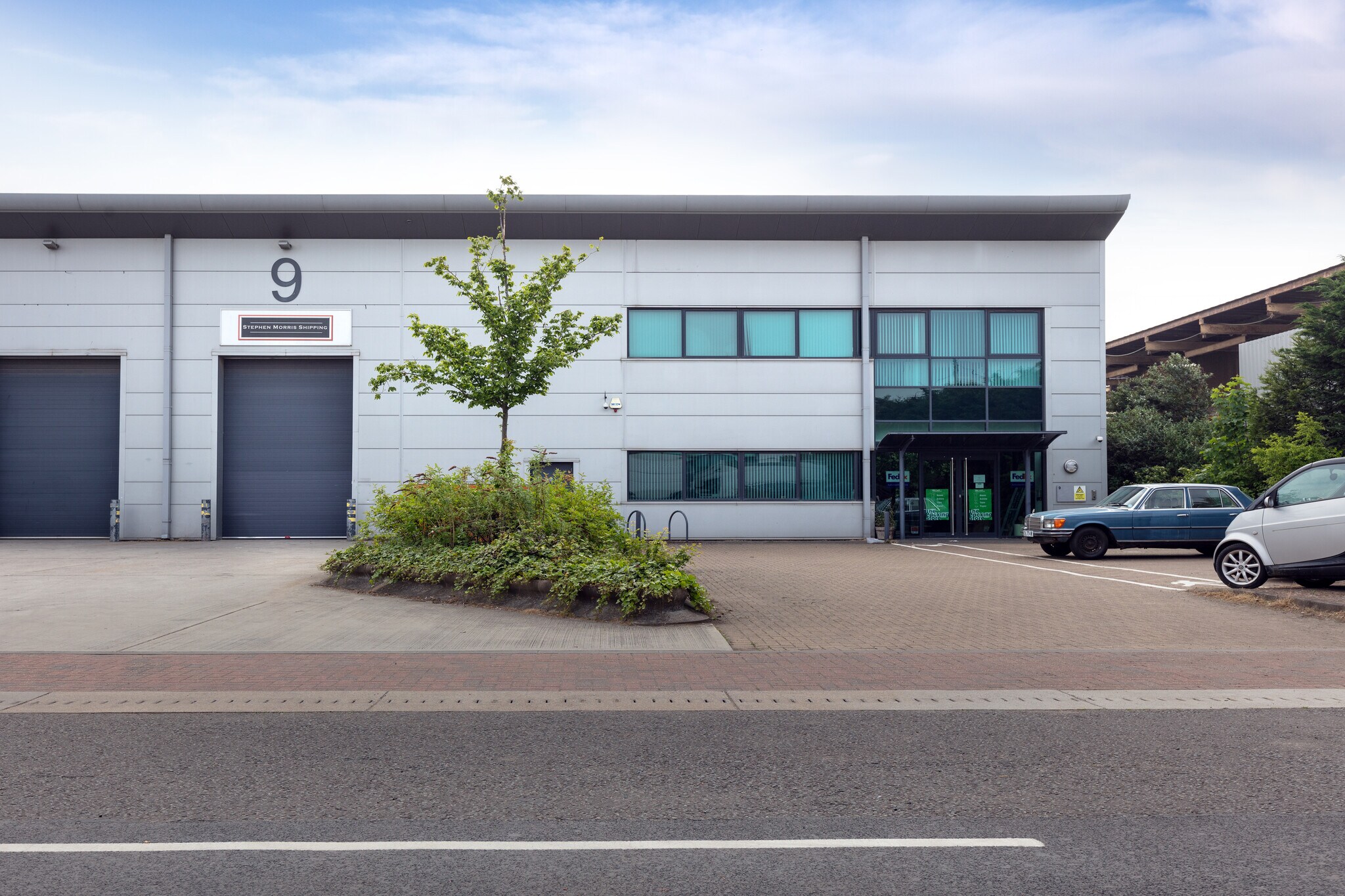 Ockham Dr, Greenford à louer Photo du bâtiment- Image 1 de 10