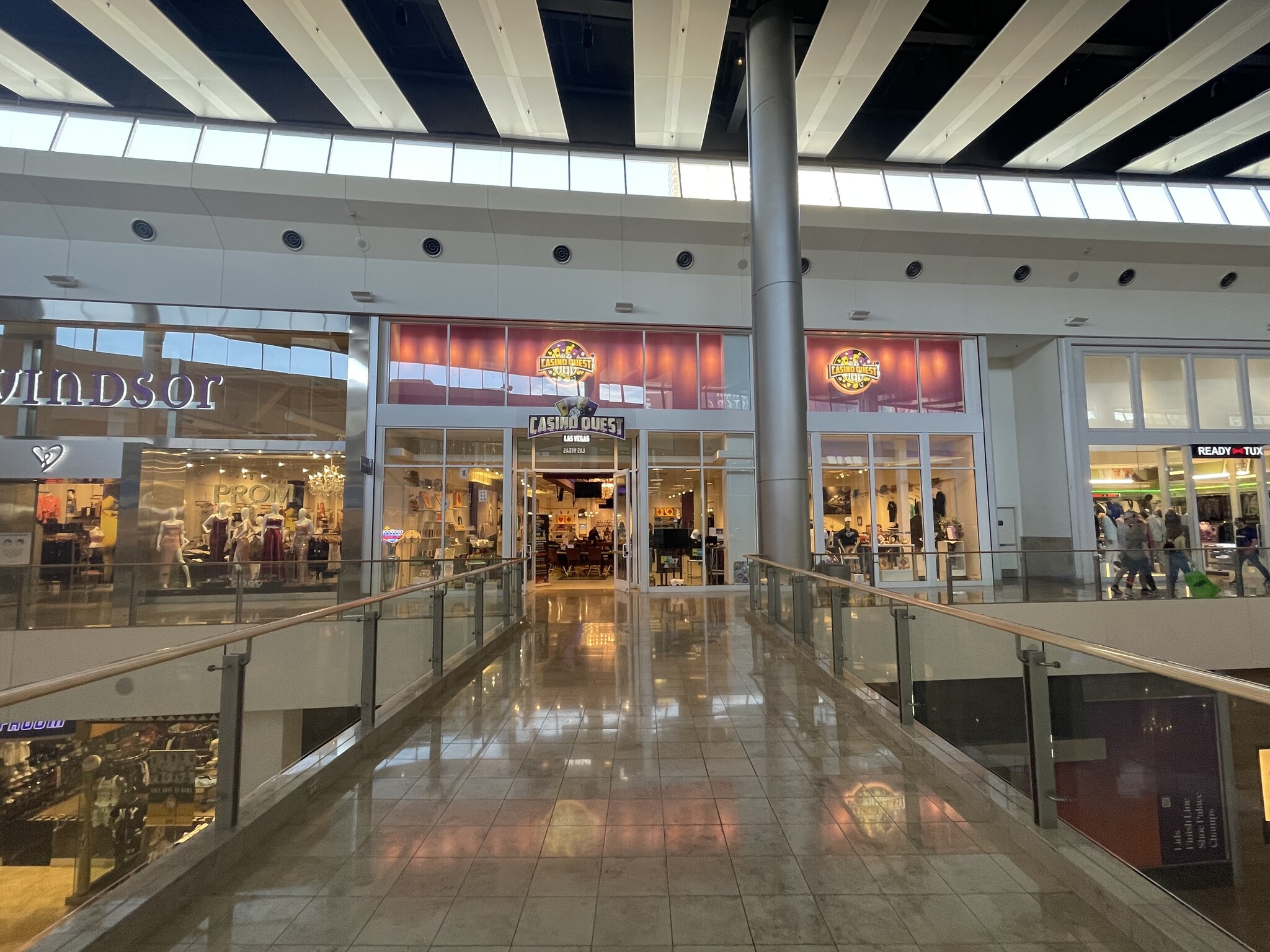 3200 Las Vegas Blvd S, Las Vegas, NV for lease Interior Photo- Image 1 of 2