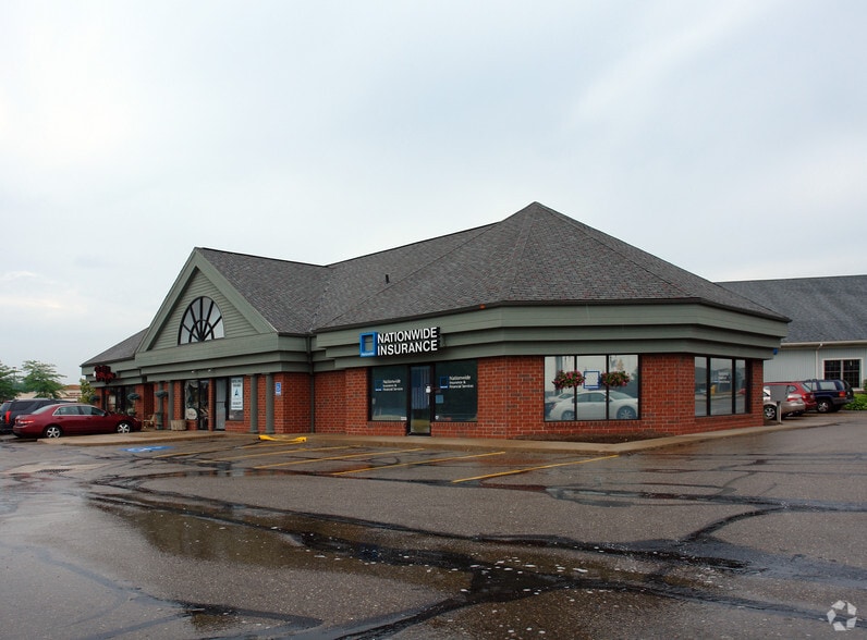 4601-4719 Fulton Dr, Canton, OH for lease - Building Photo - Image 3 of 8