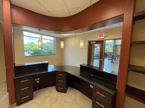 410 E Lincoln Hwy, New Lenox, IL for lease Interior Photo- Image 2 of 9