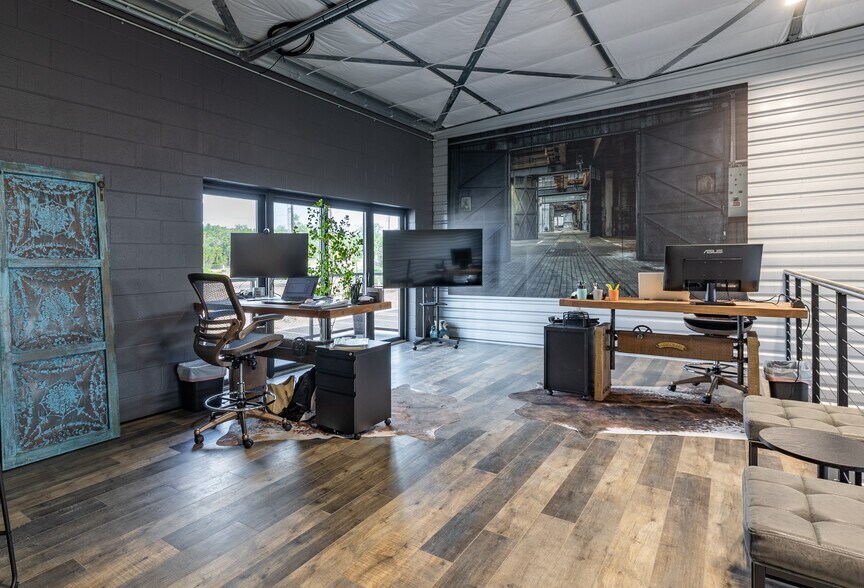 6000 Foxhound Dr, Ann Arbor, MI à louer - Photo du bâtiment - Image 2 de 21