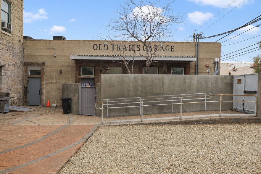 315 E Andy Devine Ave, Kingman, AZ à vendre - Photo du bâtiment - Image 2 de 11