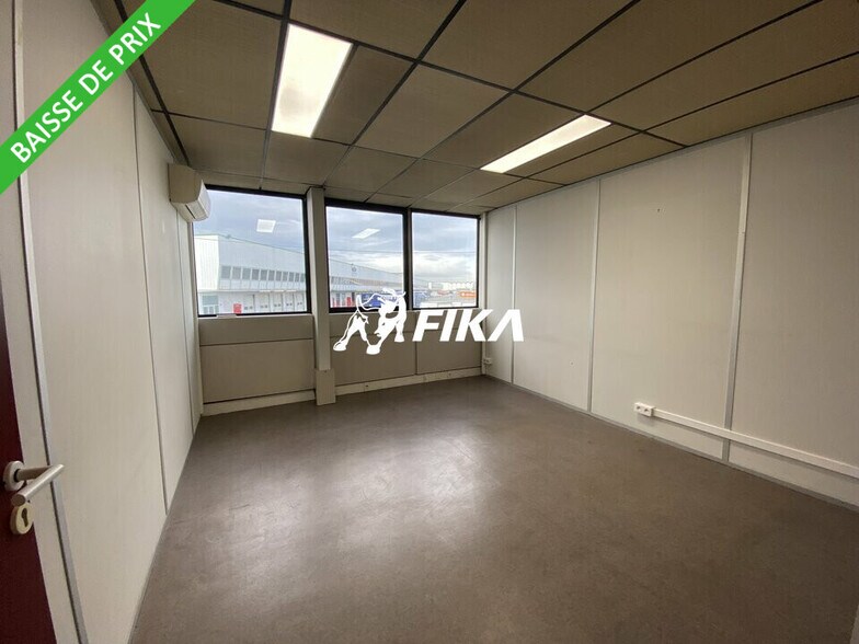 16 Chemin De Fondeyre, Toulouse for lease - Interior Photo - Image 2 of 8
