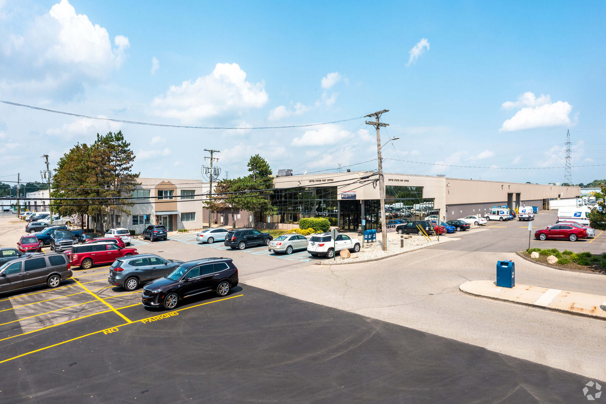 12171-12281 Beech Daly Rd, Redford, MI for lease Building Photo- Image 1 of 6