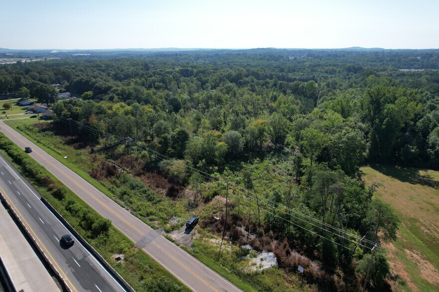 Hampshire Dr, Gaffney, SC for lease - Building Photo - Image 3 of 16