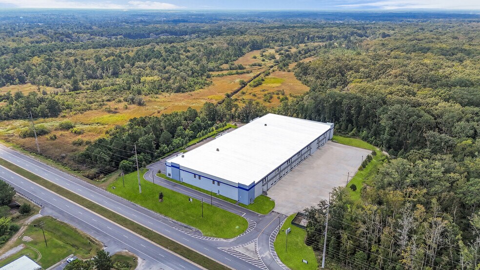 1315 Dean Forest Rd, Savannah, GA à louer - Photo du bâtiment - Image 3 de 4