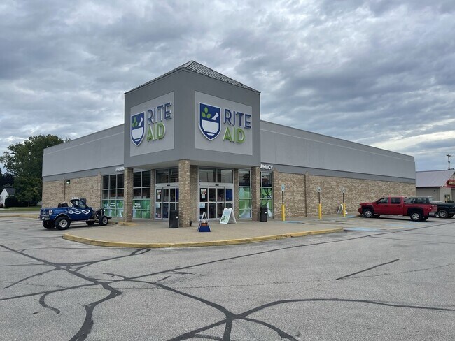 Plus de détails pour 301 S Main St, Standish, MI - Commerce de détail à vendre