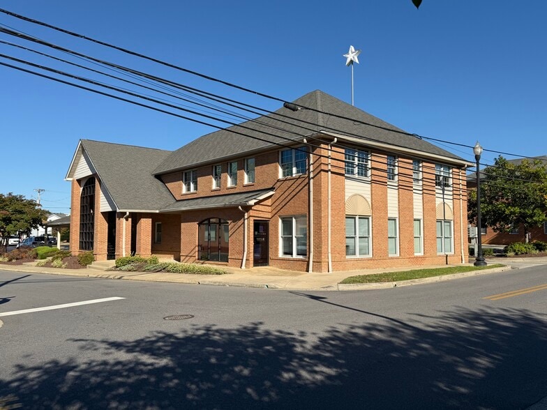 200 Howard Street #101 & 201 portfolio of 2 properties for sale on LoopNet.ca - Building Photo - Image 3 of 10