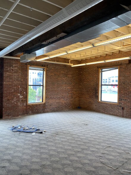 3030 Penn Ave, Pittsburgh, PA for sale - Building Photo - Image 2 of 14