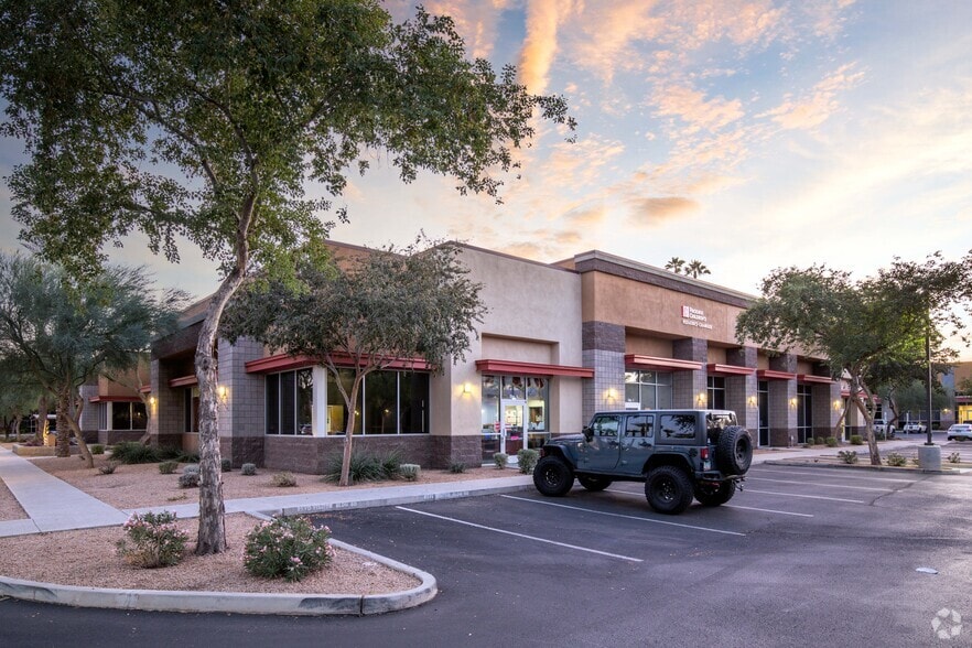 60 S Kyrene Rd, Chandler, AZ for lease - Primary Photo - Image 1 of 3