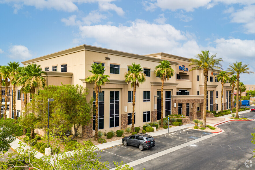 2850 W Horizon Ridge Pky, Henderson, NV for lease - Primary Photo - Image 1 of 4