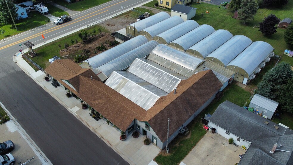 180 Davis St, Croswell, MI à vendre - Photo du bâtiment - Image 3 de 22