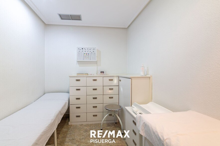 Calle Dársena, 5, Valladolid, Valladolid for sale - Primary Photo - Image 2 of 24