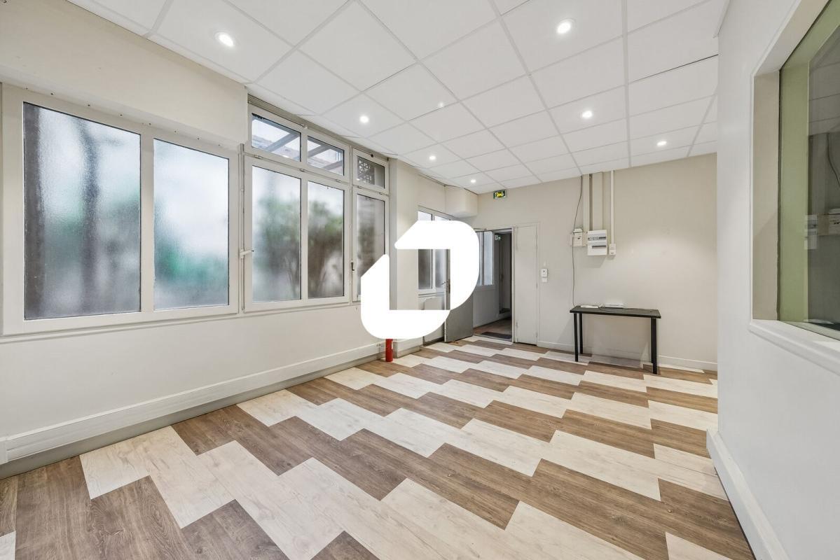 103 Rue Du Cherche-Midi, Paris for lease Interior Photo- Image 1 of 16