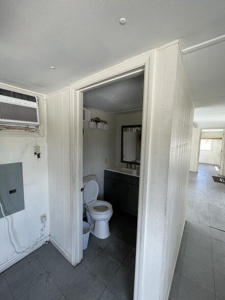 131 N Ennis St, Sylvania, GA for lease - Interior Photo - Image 3 of 6