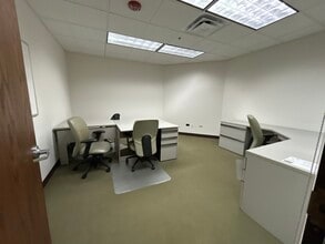 4749 Lincoln Mall Dr, Matteson, IL for lease Building Photo- Image 1 of 3