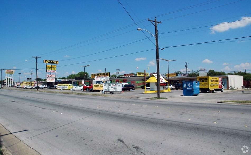 3101-3125 E Seminary Dr, Fort Worth, TX à louer - Autre - Image 3 de 7