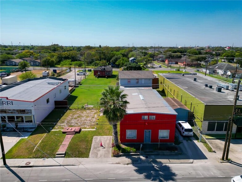 811 S Staples, Corpus Christi, TX à vendre - Photo du bâtiment - Image 1 de 40