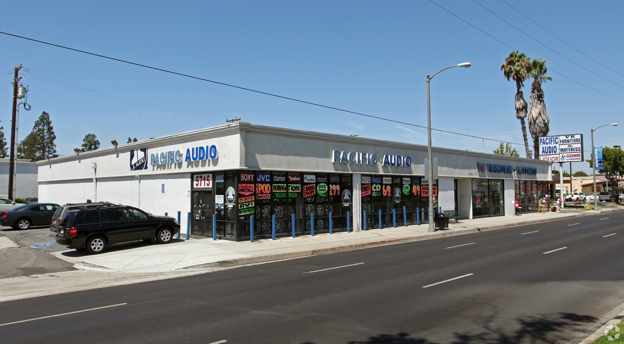 5715-5721 Lakewood Blvd, Lakewood, CA à louer Photo principale- Image 1 de 3
