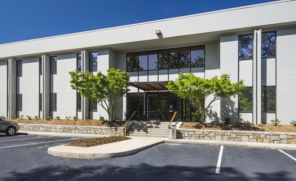 2970 Brandywine Rd, Atlanta, GA à louer - Photo du bâtiment - Image 3 de 4