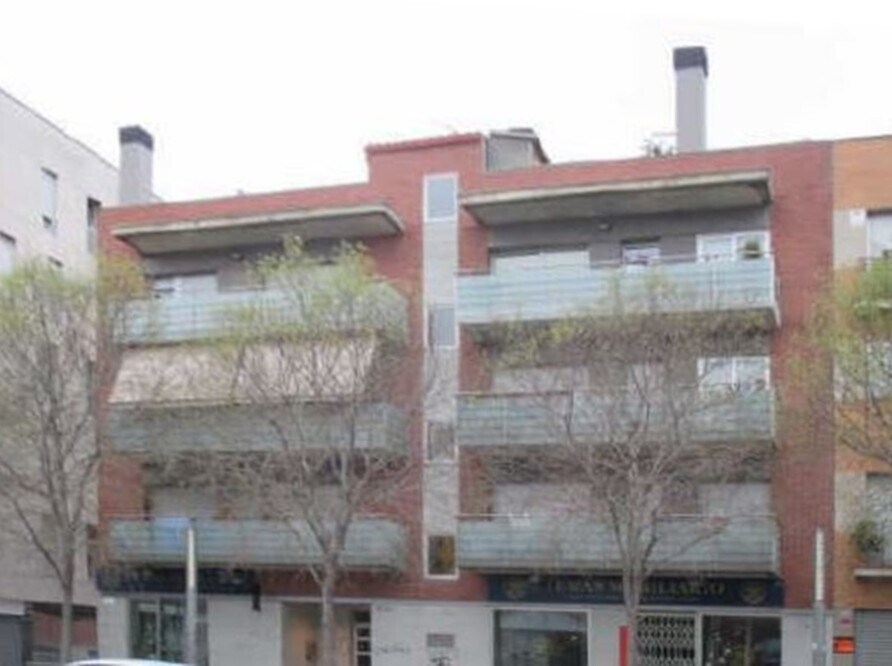 Immeuble residentiel dans Sant Just Desvern, Barcelona à vendre Photo du bâtiment- Image 1 de 2