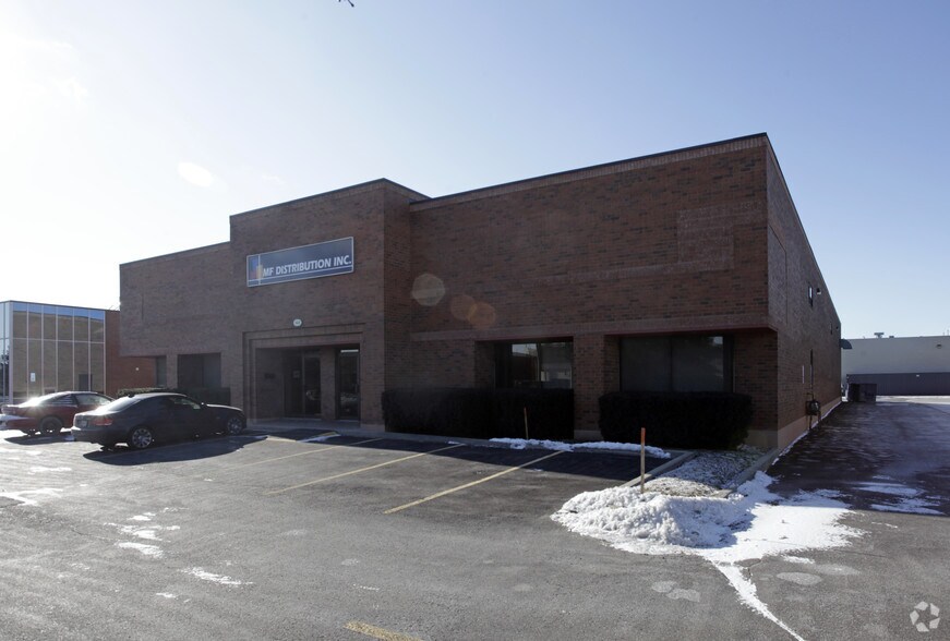 140 Buttermill Ave, Vaughan, ON à louer - Photo du bâtiment - Image 2 de 2