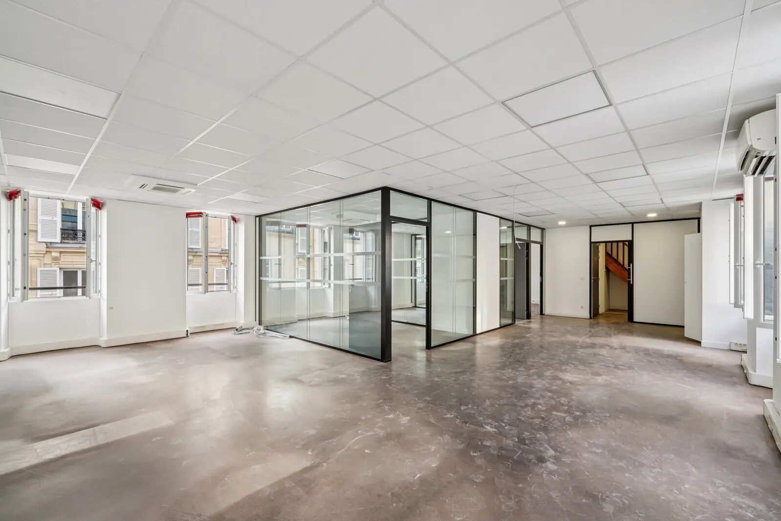 41 Rue Saint-Sébastien, Paris for lease Interior Photo- Image 1 of 12