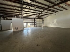 901 Eight Twenty Blvd, Fort Worth, TX à louer Photo intérieure- Image 2 de 3