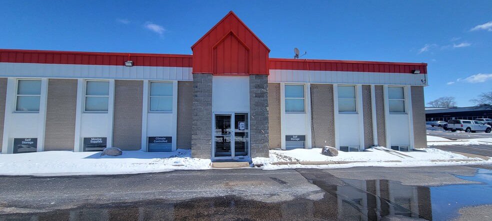 9033 Lyndale Ave S, Bloomington, MN for lease - Building Photo - Image 2 of 4