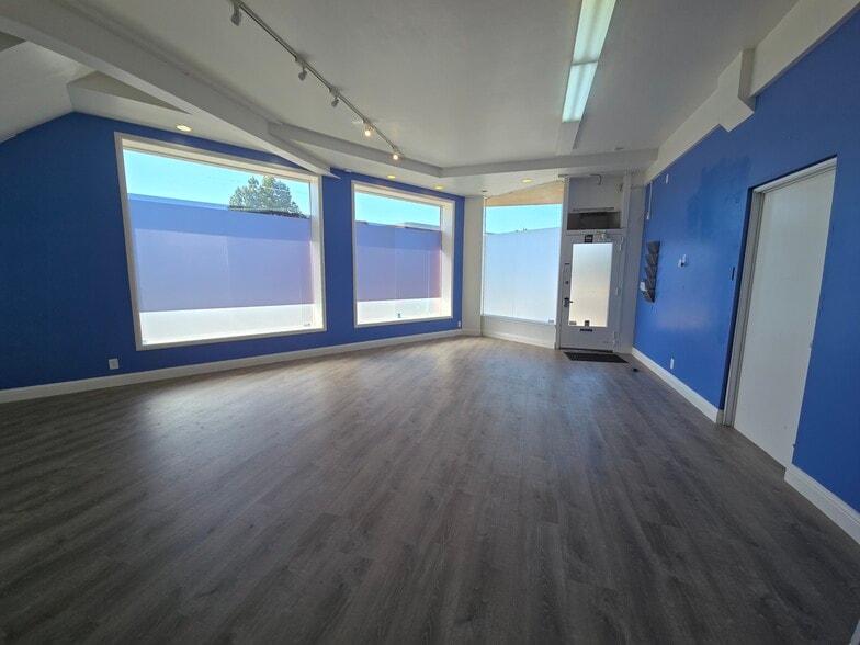 1747-1749 Broadway St, Redwood City, CA for lease - Building Photo - Image 1 of 17