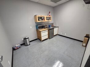 6404 Wilshire Blvd, Los Angeles, CA à louer Photo intérieure- Image 2 de 6