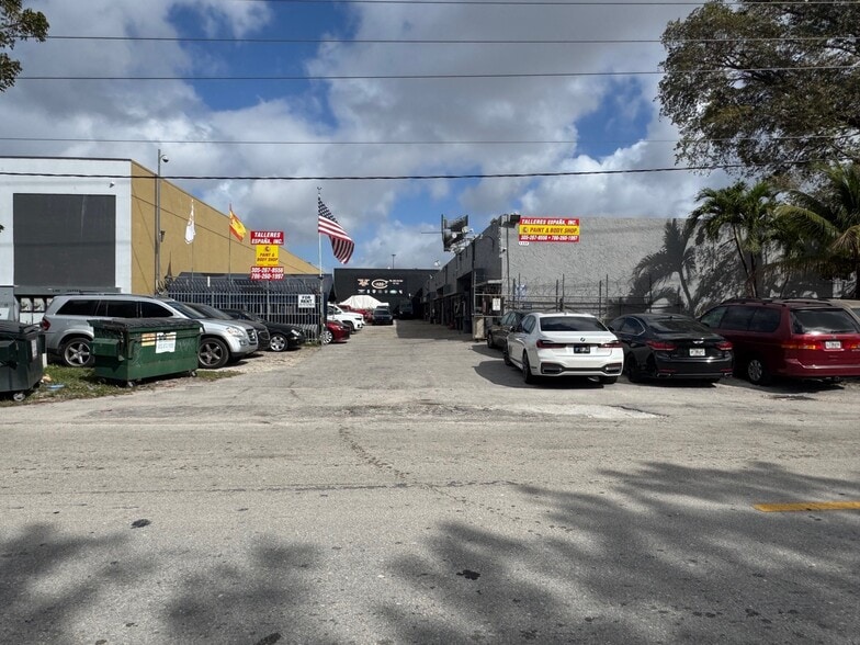7357-7369 NW 7th St, Miami, FL for sale - Building Photo - Image 2 of 12