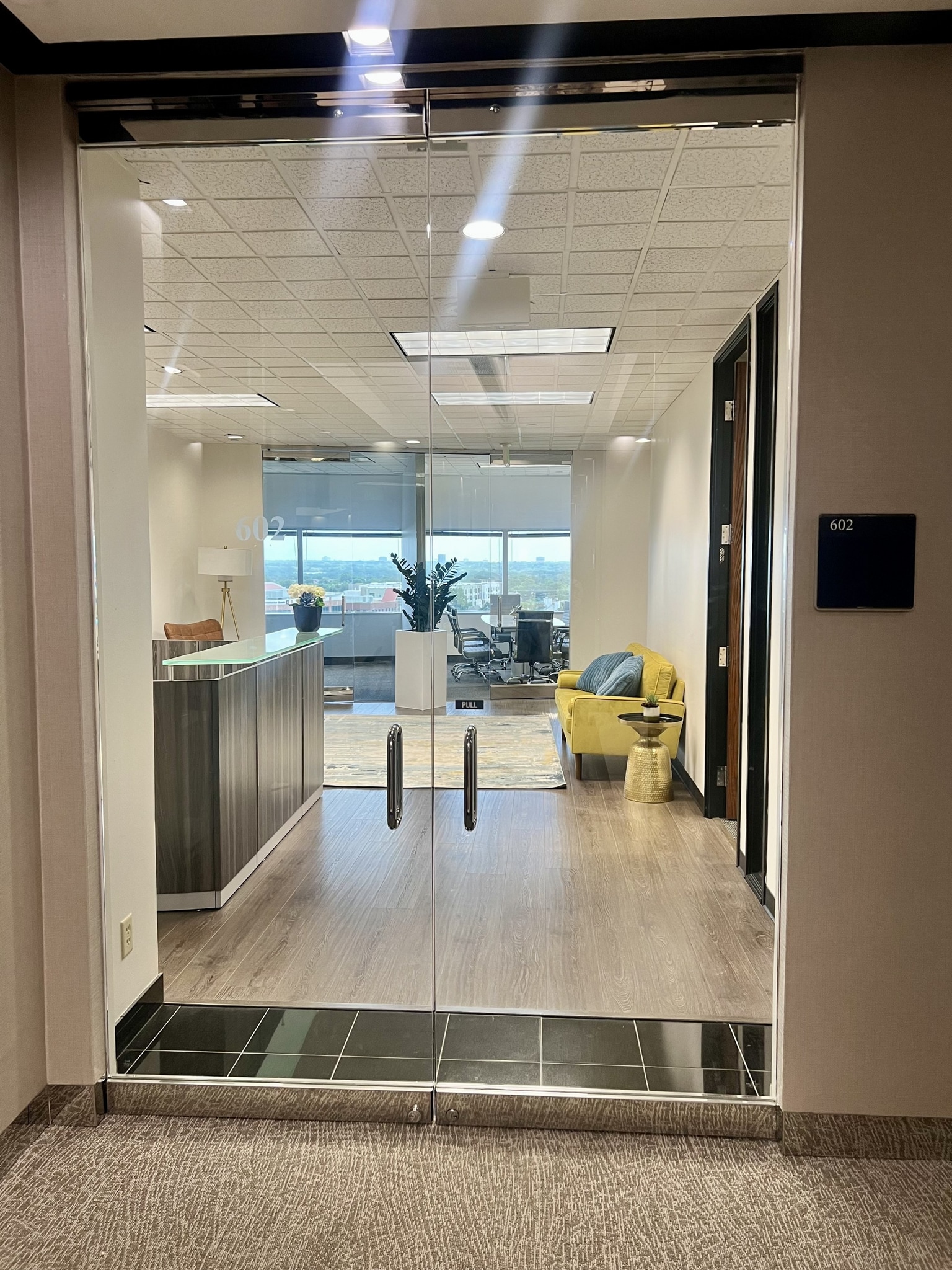 5220 Spring Valley Rd, Dallas, TX for lease Interior Photo- Image 1 of 2