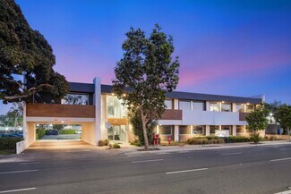 Plus de détails pour 3822 Campus Dr, Newport Beach, CA - Bureau à vendre