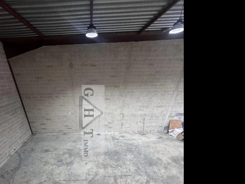 Industriel dans Gretz-Armainvilliers à louer - Photo intérieure - Image 3 de 8