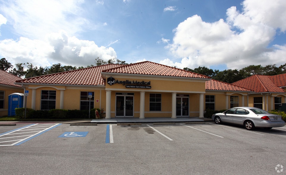 13043-13045 Summerfield Sq, Riverview, FL for sale - Building Photo - Image 3 of 18