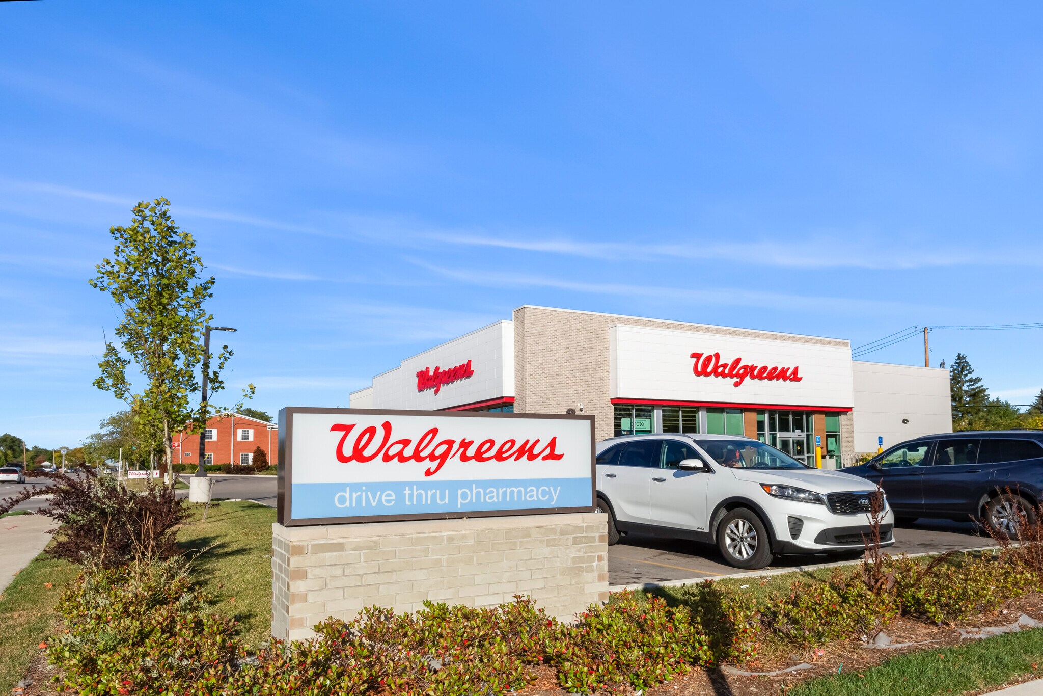 15840 W 12 Mile Rd, Southfield, MI for sale Building Photo- Image 1 of 9